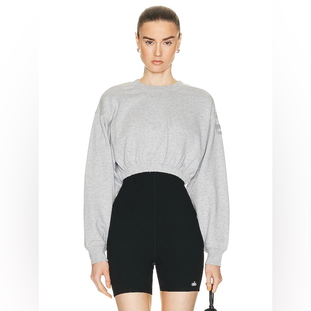 ALO Yoga Devotion Crew Neck Pullover Sweatshirt‎ in Heather Gray